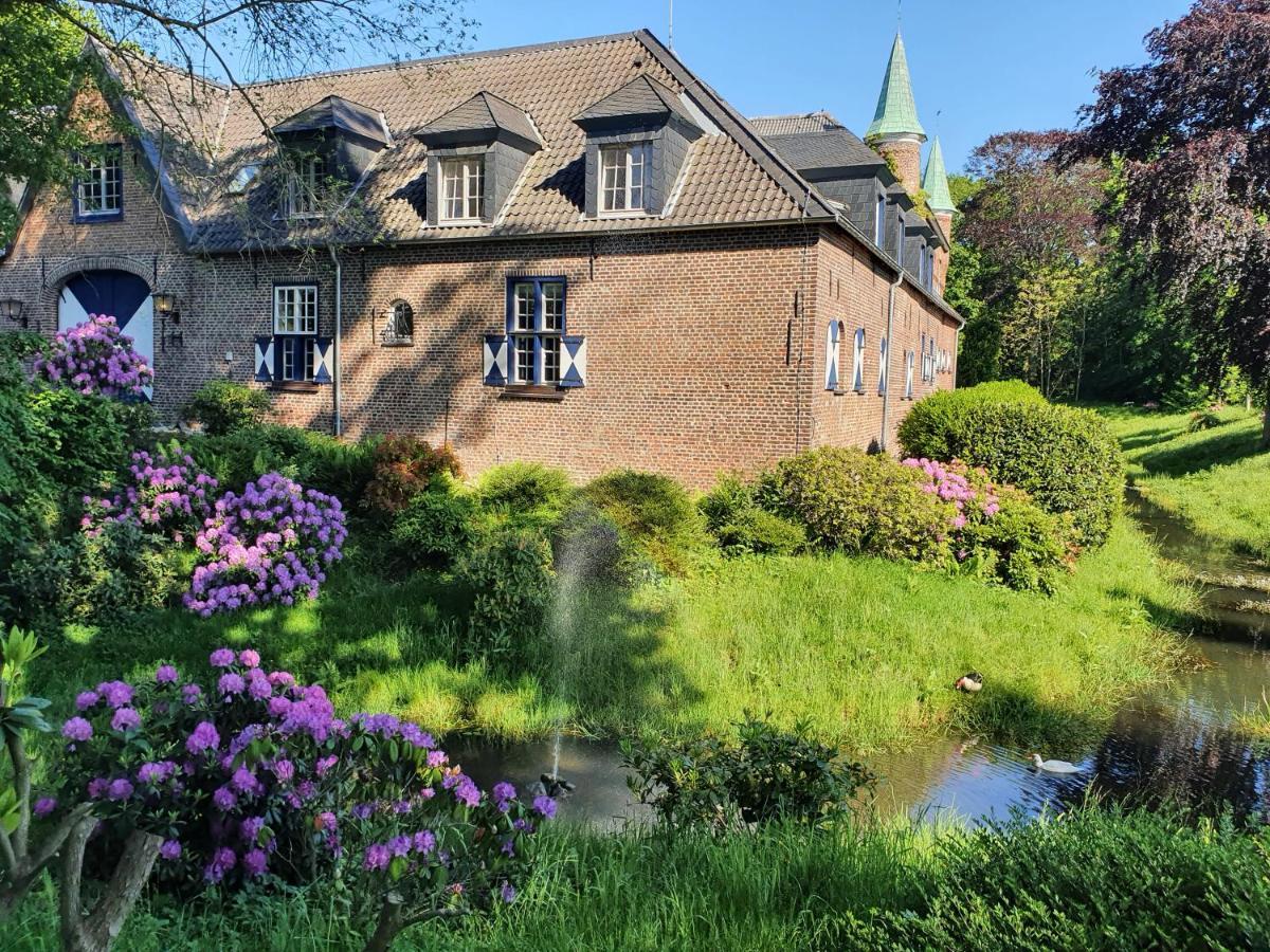 Hotel Schloss Walbeck Geldern Exterior foto