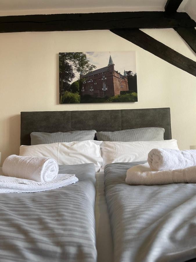 Hotel Schloss Walbeck Geldern Exterior foto