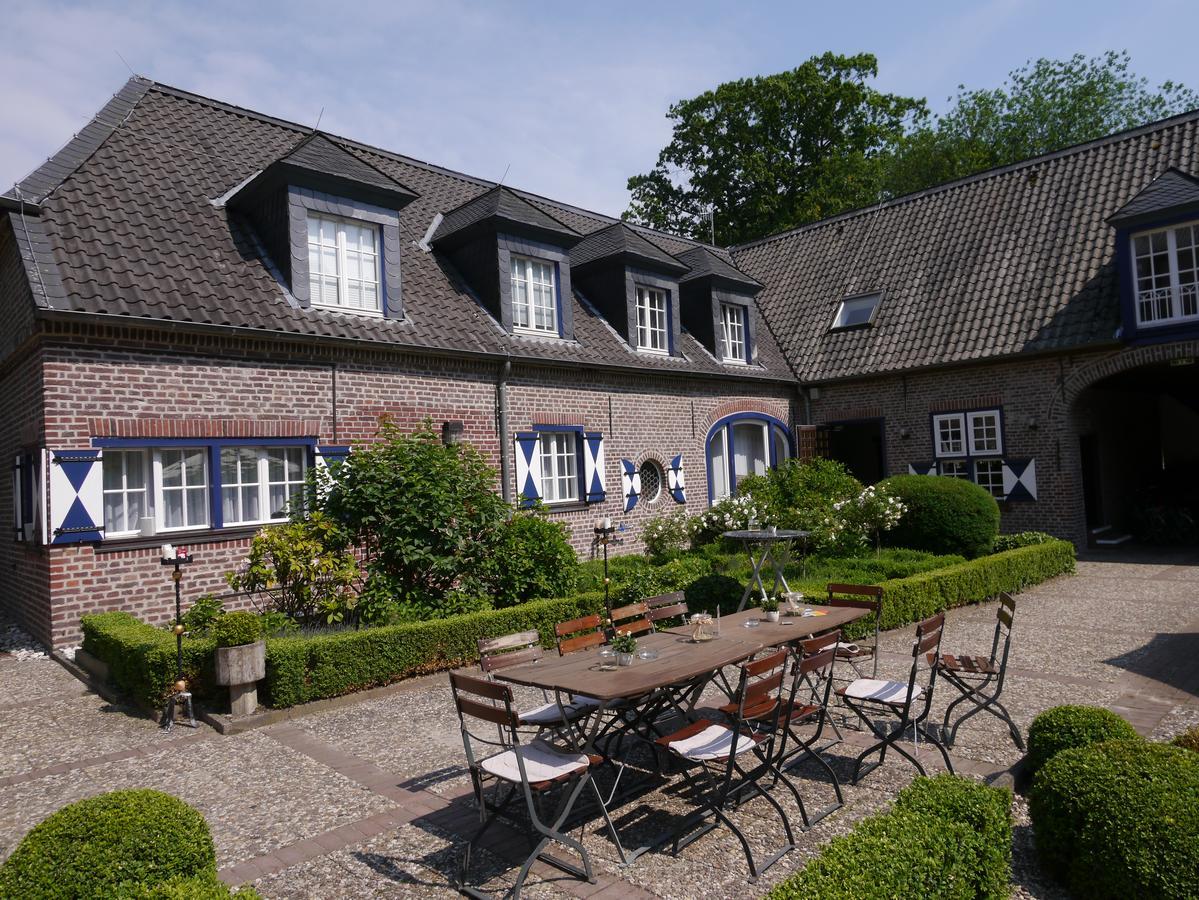 Hotel Schloss Walbeck Geldern Exterior foto